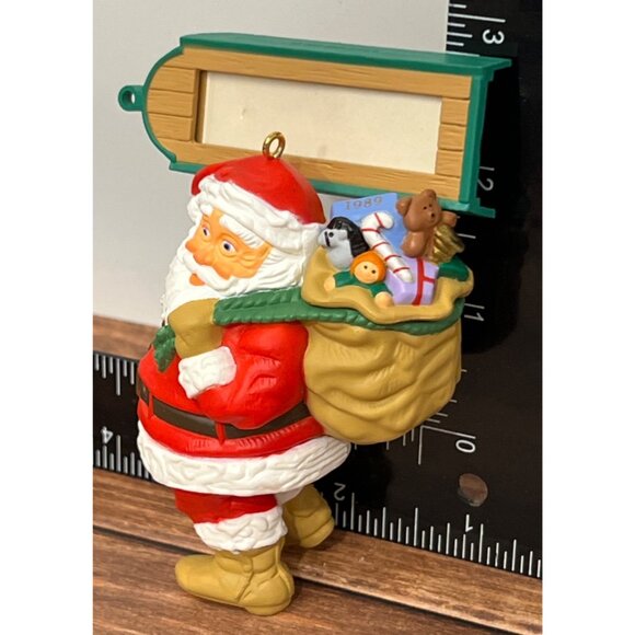 1989 HALLMARK KEEPSAKE ORNAMENT A VISIT FROM SANTA ADD YOUR NAME - Picture 6 of 8
